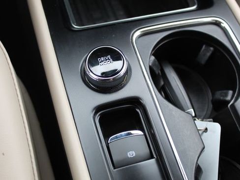 Used 2024 Lincoln Corsair Reserve w/ Equipment Group 201A image 27