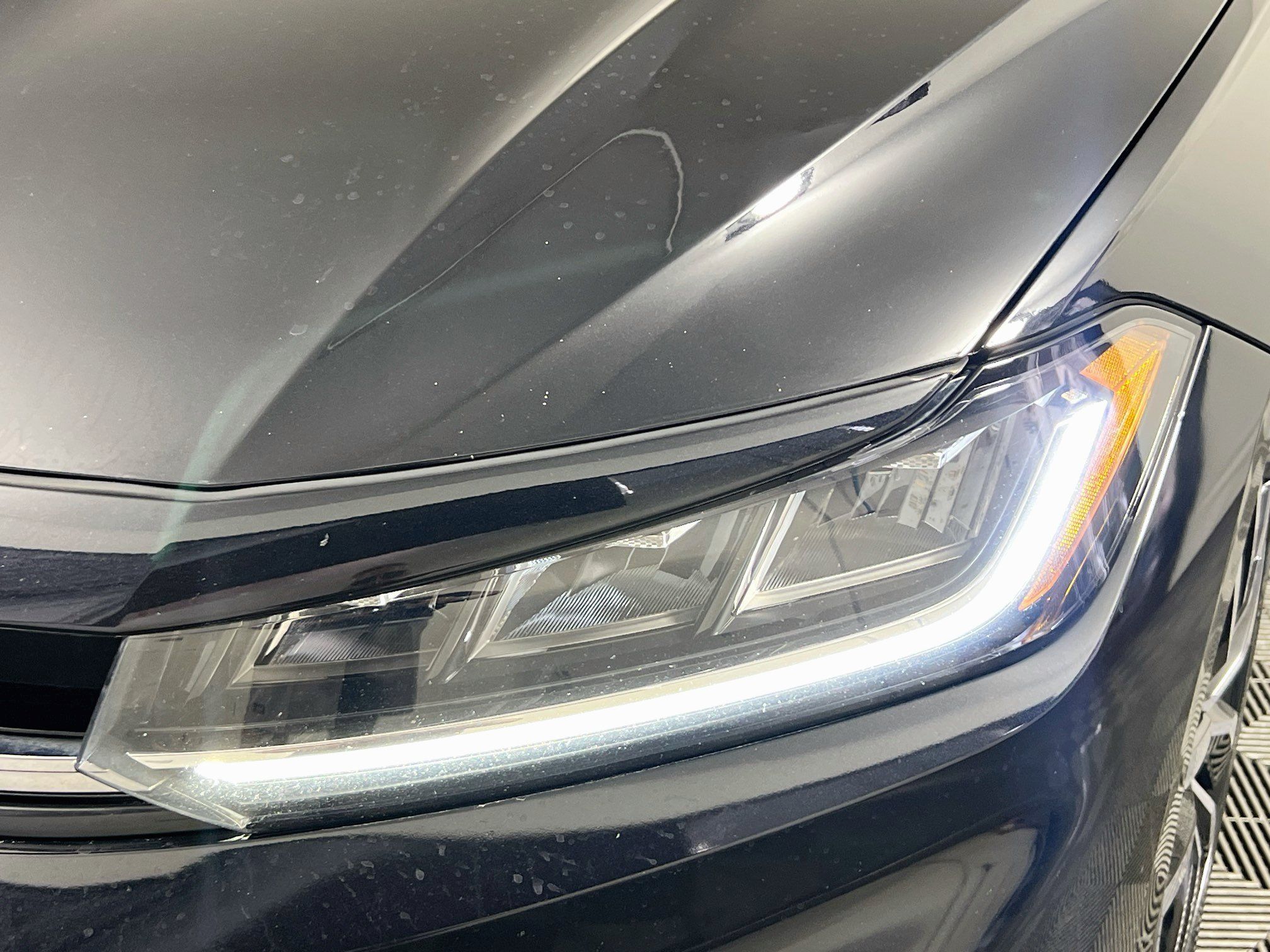 Used 2025 Volkswagen Jetta SE FWD image 11