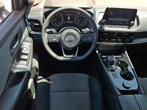 Used 2021 Nissan Rogue SV AWD/4WD image 12