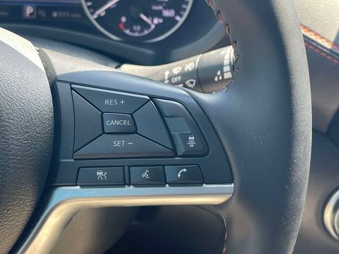 Used 2025 Nissan Sentra SR FWD image 22