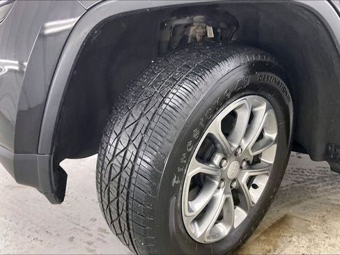 Used 2014 Jeep Grand Cherokee Limited w/ Trailer Tow Group IV image 33