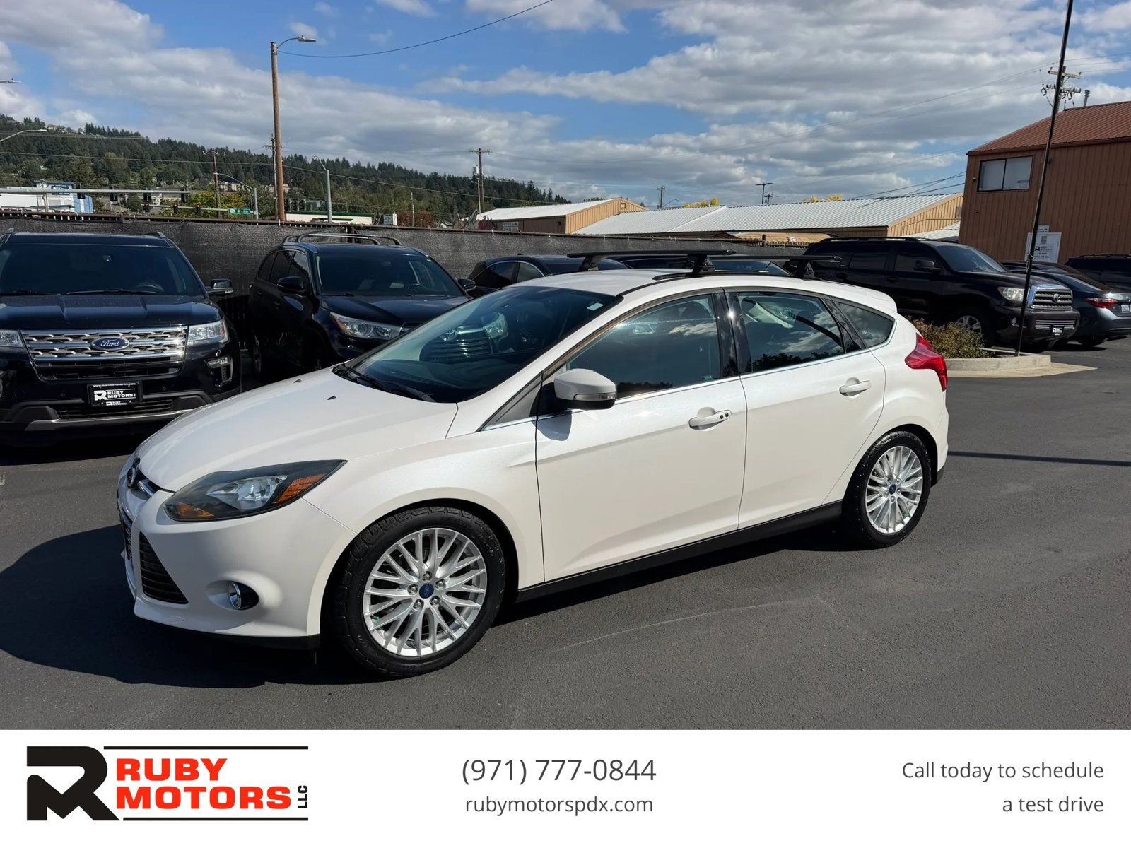 Used 2014 Ford Focus Titanium FWD image 1