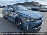Used 2025 Volkswagen Jetta SE image 3