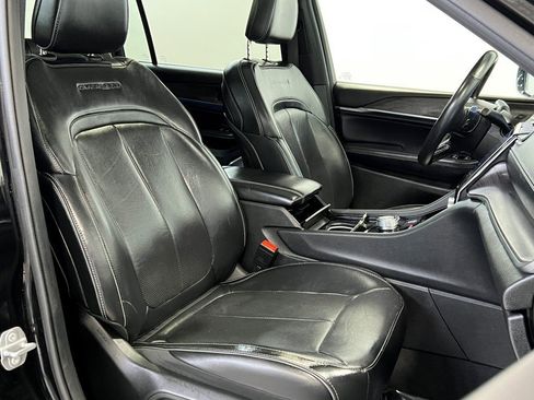 Used 2021 Jeep Grand Cherokee L Overland image 13