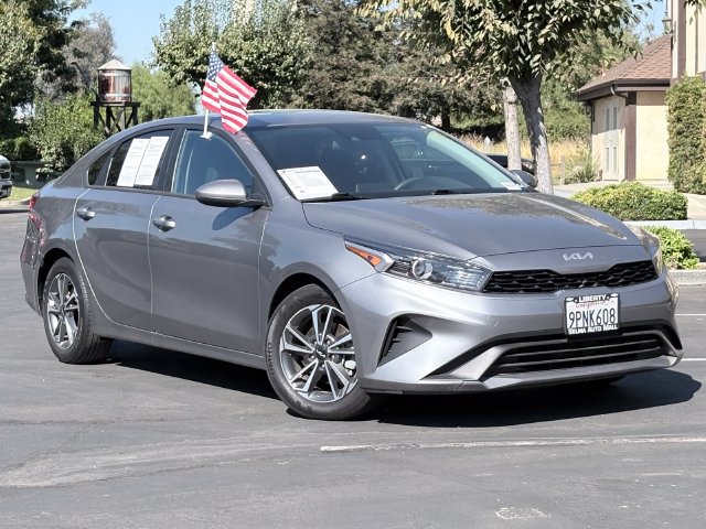 Used 2023 Kia Forte LXS FWD image 2