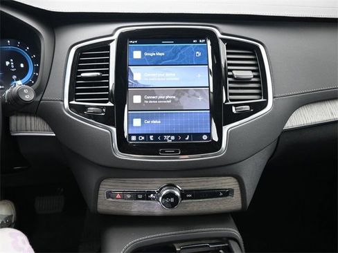Used 2023 Volvo XC90 B6 Ultimate w/ Protection Package image 13