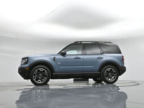 Certified 2025 Ford Bronco Sport Outer Banks w/ Outer Banks Tech Package+ image 8