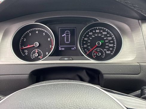 Used 2017 Volkswagen Golf S AWD/4WD image 8