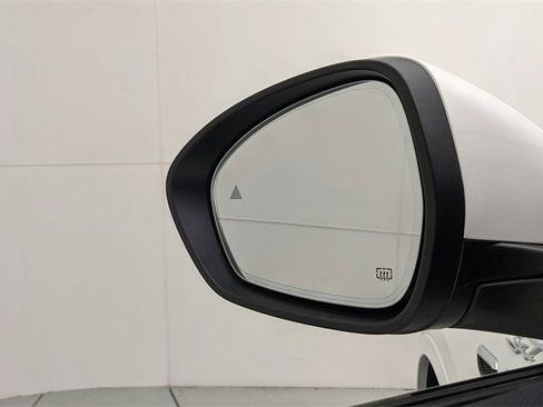 Used 2024 Maserati Grecale GT image 64