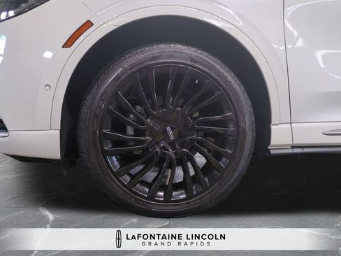 Certified 2022 Lincoln Corsair Reserve w/ Equipment Group 201A image 34