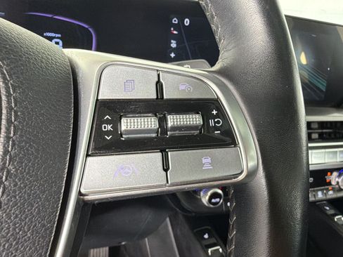 Used 2025 Kia Telluride S FWD image 34