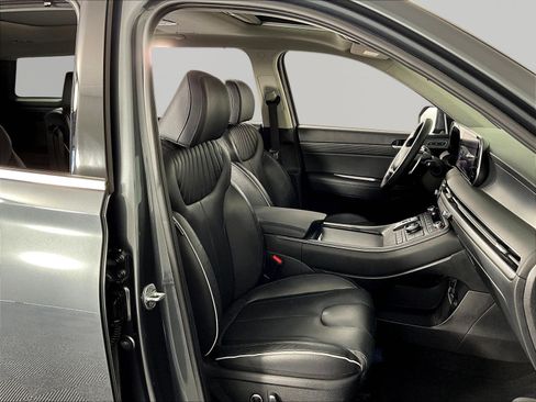 Used 2023 Hyundai Palisade Limited FWD image 28