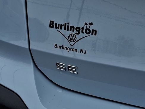 Used 2025 Volkswagen Taos SE image 32