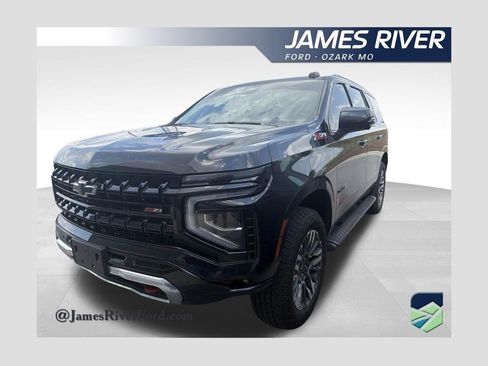 Used 2025 Chevrolet Tahoe Z71 w/ Comfort Package AWD/4WD image 1