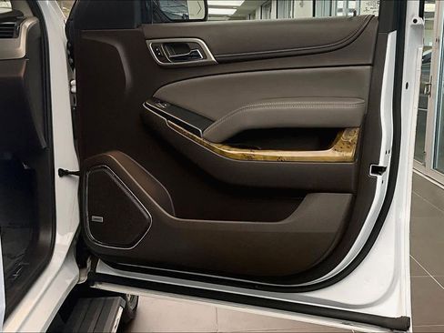 Used 2017 GMC Yukon Denali w/ Open Road Package RWD image 22