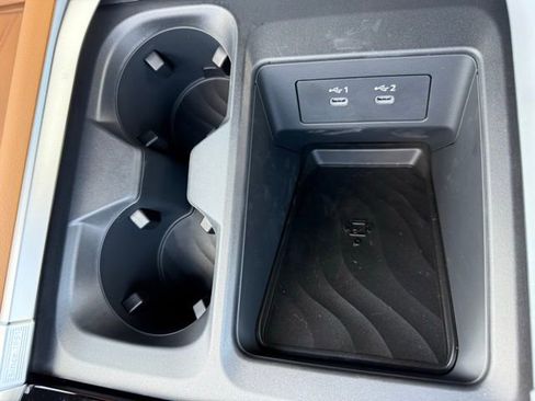 New 2026 Nissan Armada SL w/ Captain's Chari Seat Package image 27