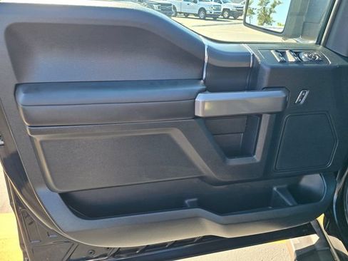 Used 2020 Ford F150 XLT w/ Equipment Group 302A Luxury AWD/4WD image 9