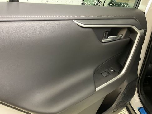 New 2025 Toyota RAV4 Limited image 17