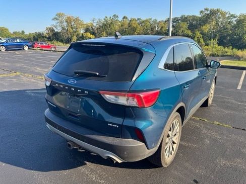 Used 2020 Ford Escape Titanium AWD/4WD image 3