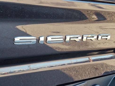 Used 2024 GMC Sierra 3500 AT4 w/ AT4 Premium Plus Package image 32