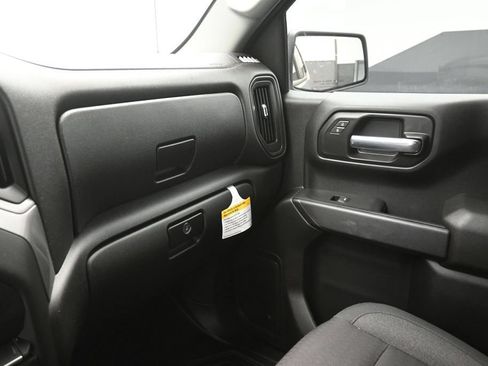 Used 2026 Chevrolet Silverado 1500 Custom AWD/4WD image 28