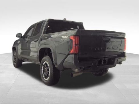 Used 2025 Toyota Tacoma TRD Off-Road image 7