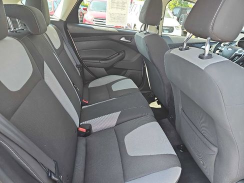 Used 2012 Ford Focus SE image 45