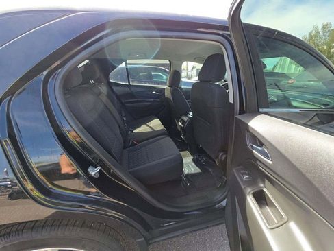 Used 2022 Chevrolet Equinox LT FWD image 4