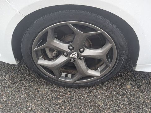 Used 2017 Ford Focus ST image 9