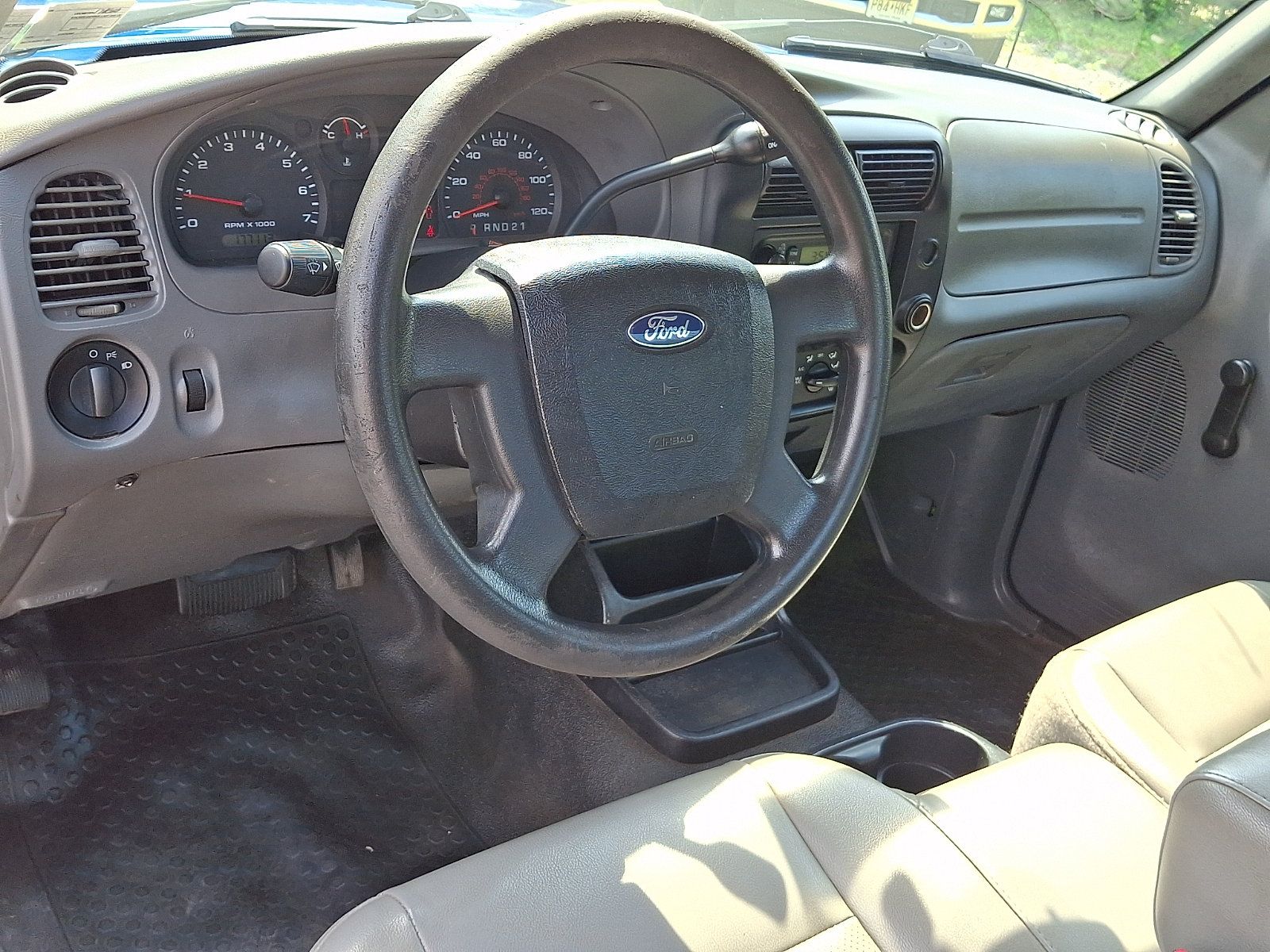 Used 2011 Ford Ranger XL RWD image 13