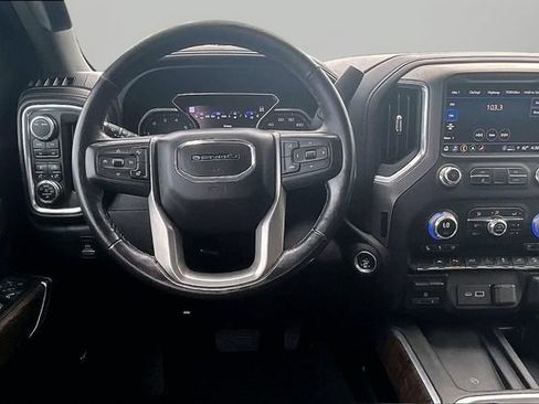 Used 2022 GMC Sierra 1500 Denali w/ Driver Alert Package II AWD/4WD image 5