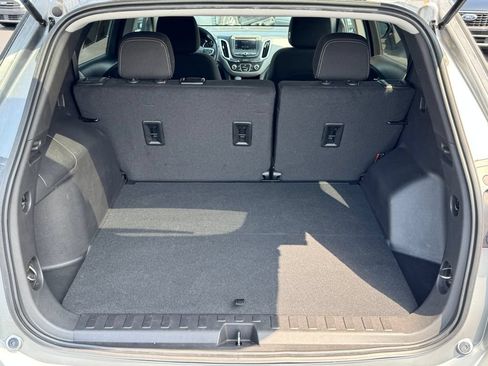 Used 2023 Chevrolet Equinox LS w/ LS Convenience Package FWD image 16