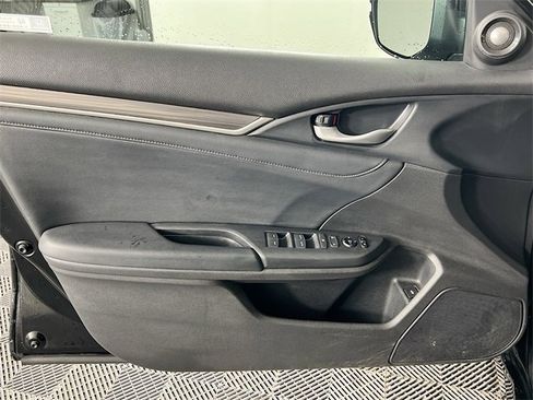 Used 2020 Honda Civic Touring image 19