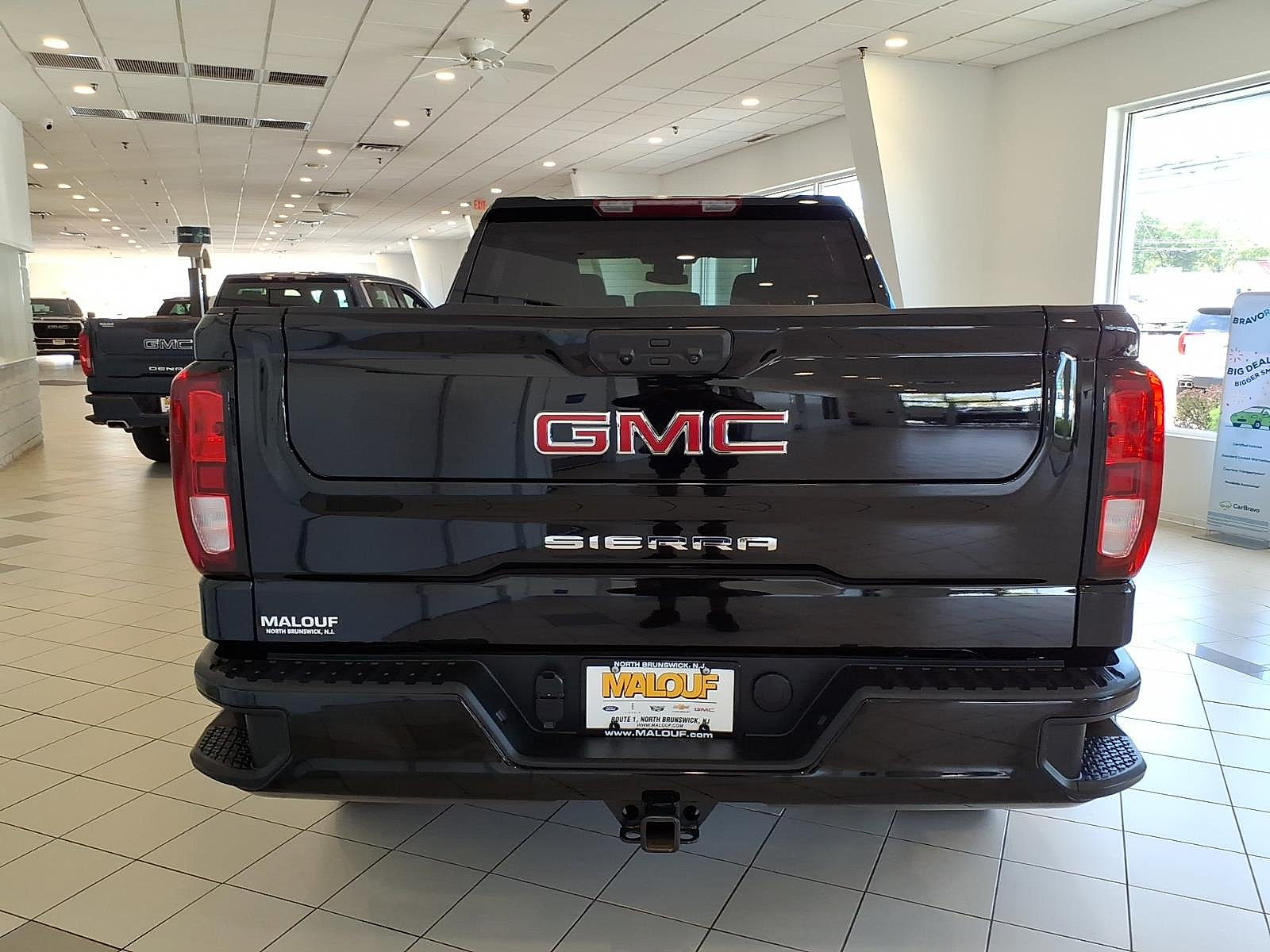 Used 2026 GMC Sierra 1500 Pro w/ Graphite Edition AWD/4WD image 5