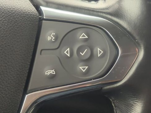 Used 2019 Chevrolet Traverse LT FWD image 14