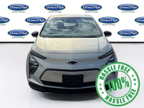 Used 2022 Chevrolet Bolt LT FWD image 2