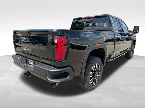 New 2026 GMC Sierra 2500 Denali Ultimate AWD/4WD image 7