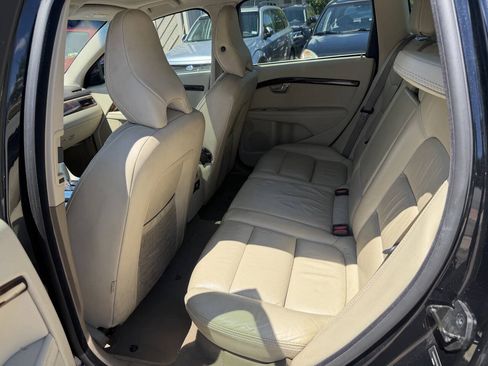Used 2011 Volvo XC70 T6 AWD/4WD image 34
