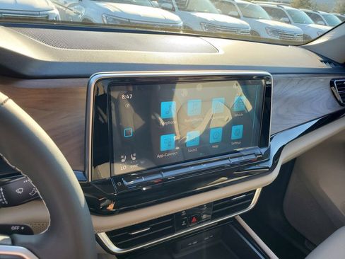 New 2026 Volkswagen Atlas SE FWD image 9