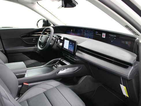 New 2026 Lincoln Nautilus Reserve w/ Jet Appearance Package AWD/4WD image 28