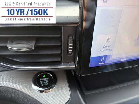 Used 2020 Ford Explorer XLT w/ Equipment Group 202A image 26