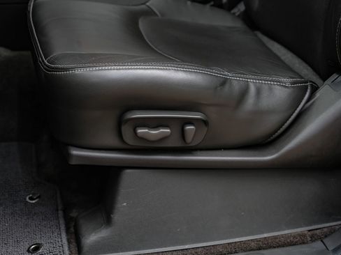 Used 2018 Nissan Frontier PRO-4X w/ Pro-4x Luxury Package AWD/4WD image 39