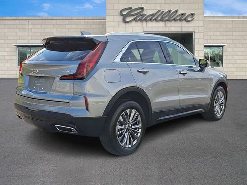 Certified 2025 Cadillac XT4 Premium Luxury image 7
