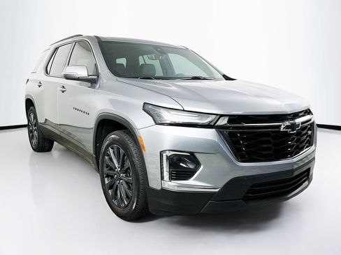 Used 2023 Chevrolet Traverse RS w/ LPO, Floor Liner Package FWD image 2