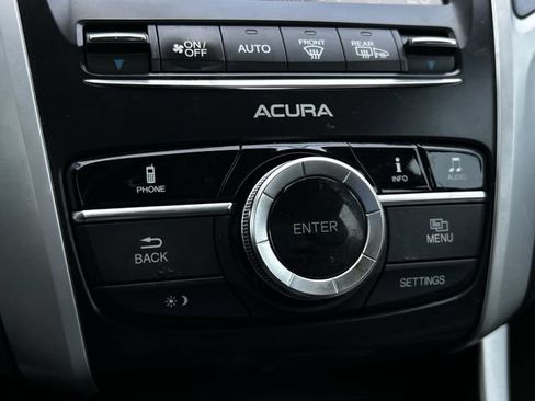 Used 2017 Acura TLX FWD image 21