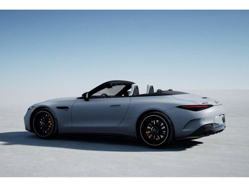 New 2026 Mercedes-Benz SL 63 AMG S e Performance 4MATIC image 32
