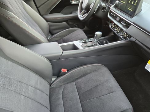 Certified 2025 Acura ADX A-Spec image 16