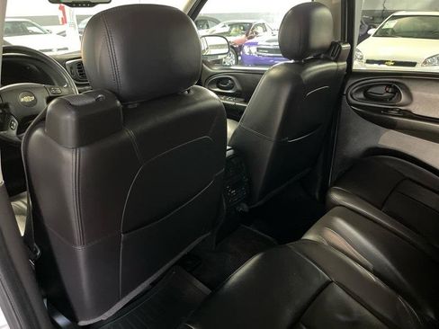 Used 2008 Chevrolet TrailBlazer LT w/ Sun And 6-Disc Cd Package AWD/4WD image 39