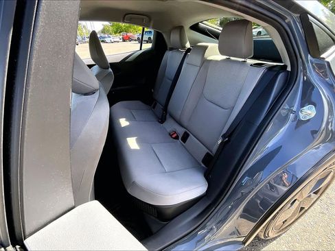 Used 2024 Toyota Prius LE FWD image 20