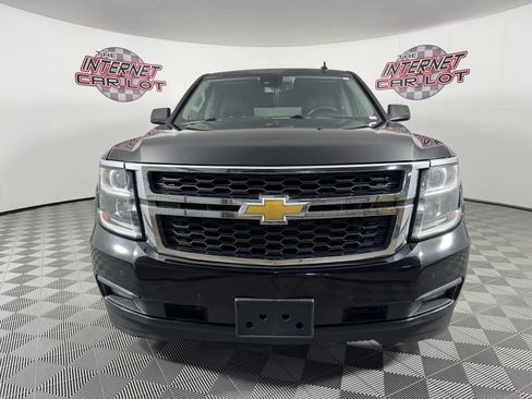 Used 2015 Chevrolet Suburban LT w/ Luxury Package image 2